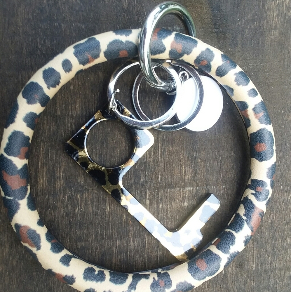 Leopard No Touch Stylus Bangle Keychain